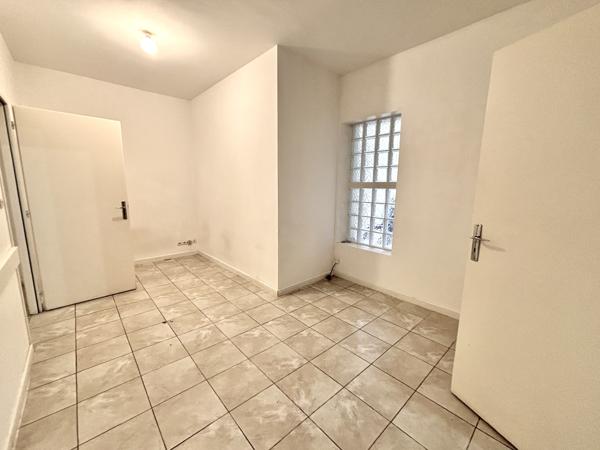 Bureau 2 pièces - 35 m²