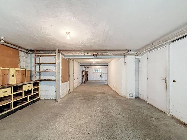 Maison familiale BRIOLLAY - 4 chambres - terrain constructible