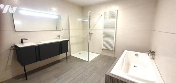 Loft atypique avec garage 6 voitures en plein centre de Valenciennes