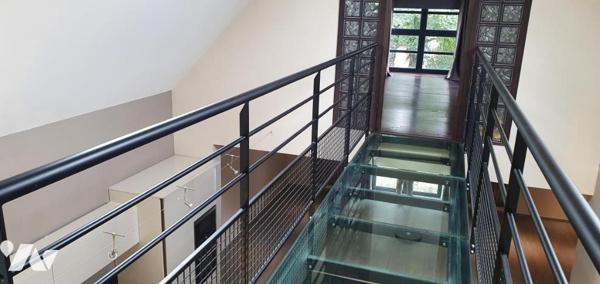 Loft atypique avec garage 6 voitures en plein centre de Valenciennes