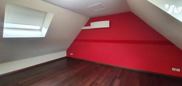 Loft atypique avec garage 6 voitures en plein centre de Valenciennes