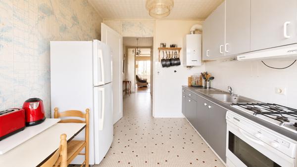 Appartement
         3 pièces
        - 76 m² Exclusivité 195 000 € *