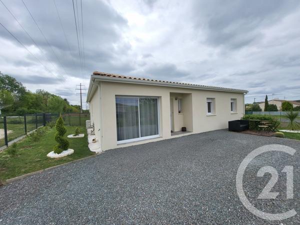 Maison à vendre  5 pièces - 99 m 2   SAINTES  - 17
