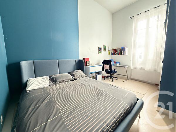 Maison à vendre  4 pièces - 122 m 2   BEGLES  - 33