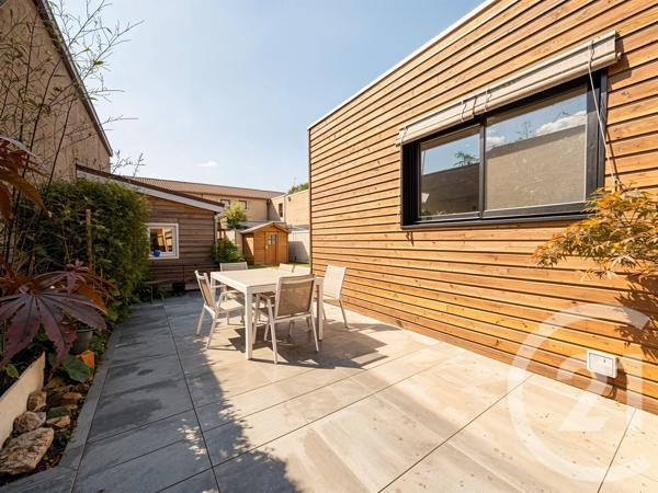 Maison à vendre  4 pièces - 122 m 2   BEGLES  - 33
