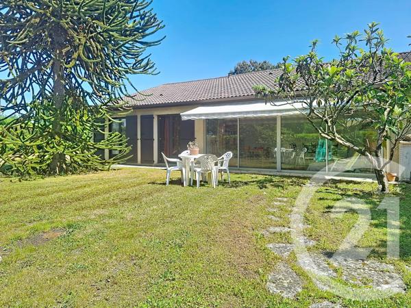 Maison à vendre  4 pièces - 122 m 2   BEGLES  - 33