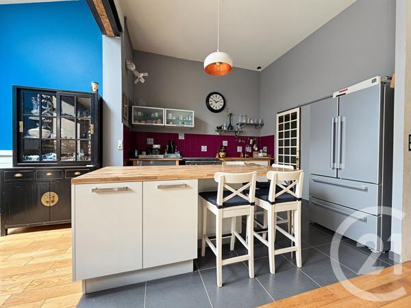 Maison à vendre  4 pièces - 122 m 2   BEGLES  - 33