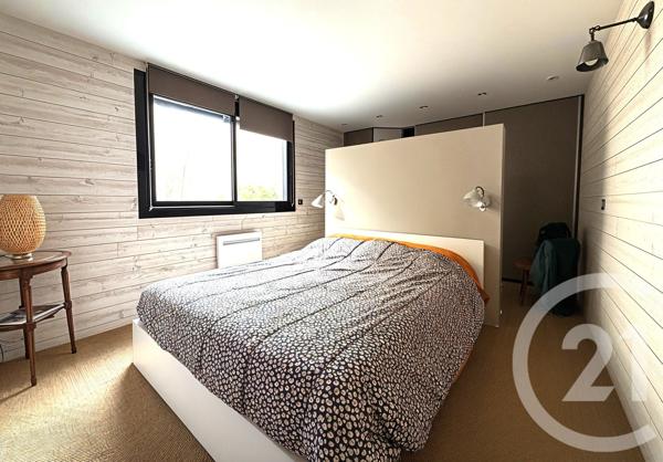 Maison à vendre  4 pièces - 122 m 2   BEGLES  - 33