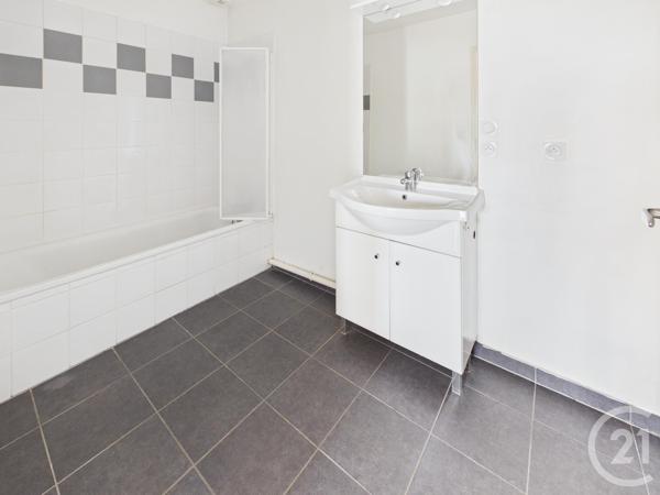 Maison à vendre  4 pièces - 102 m 2   VILLENAVE D ORNON  - 33
