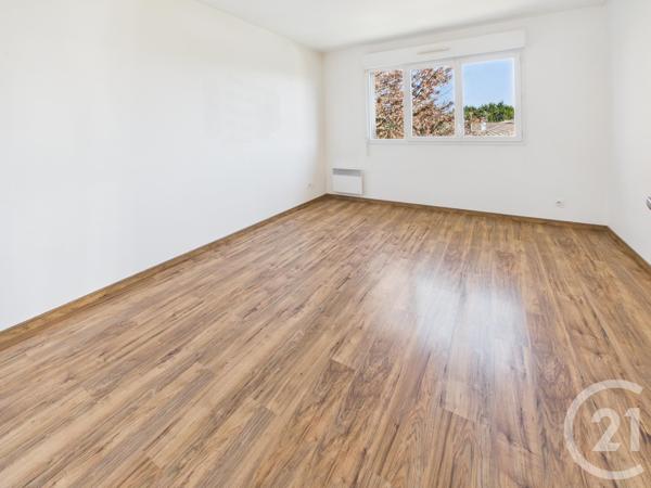 Maison à vendre  4 pièces - 102 m 2   VILLENAVE D ORNON  - 33