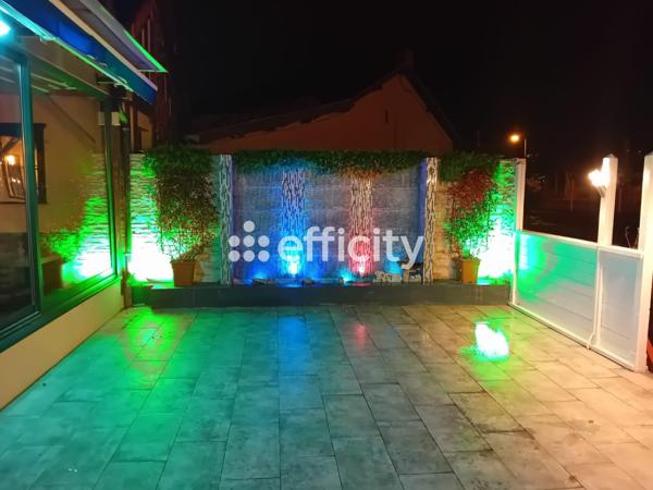 Fonds De Commerce - 180 m²