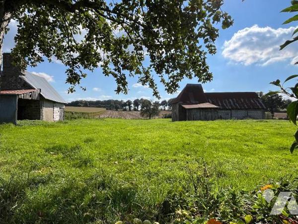 A vendre sur la commune de Le Mesnil-Rainfray, à 5 minutes de Juvigny-les-Vallées et à 15 minut...