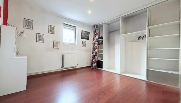 Grande maison familiale de 162 m² avec garage et cave de 80 m² – 4/5 chambres – 2 salles de bain