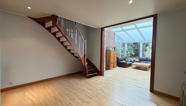 Grande maison familiale de 162 m² avec garage et cave de 80 m² – 4/5 chambres – 2 salles de bain