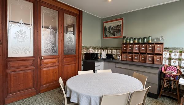 Grande maison familiale de 162 m² avec garage et cave de 80 m² – 4/5 chambres – 2 salles de bain