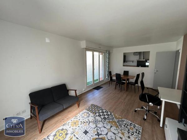 Appartement à louer 3 pièces 59.65m² Beauvais (60000)
