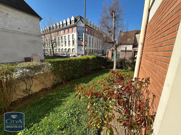 Appartement à louer 3 pièces 59.65m² Beauvais (60000)