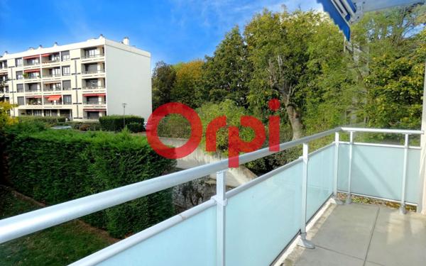 Appartement à vendre    3 pièces • 73,80 m2 Saint-Genis-Laval