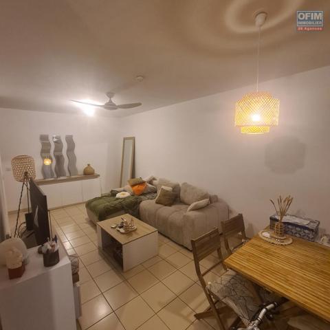 A vendre bel et spacieux appartement de type F2 de standing sur la résidence KELLER à Sainte Clotilde