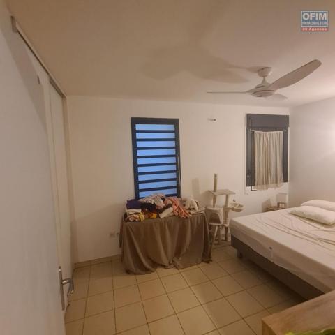 A vendre bel et spacieux appartement de type F2 de standing sur la résidence KELLER à Sainte Clotilde