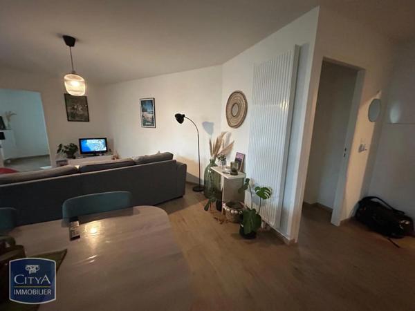 Appartement à louer 3 pièces 72.8m²