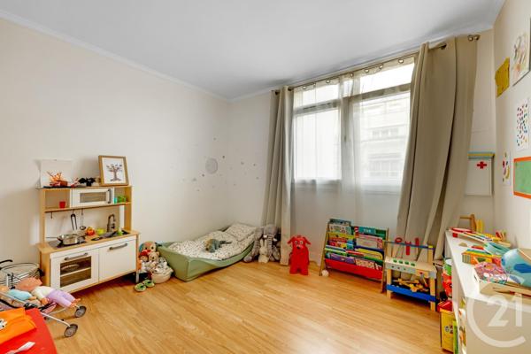 Appartement F4 à vendre  4 pièces - 66,17 m2 ISSY LES MOULINEAUX - 92