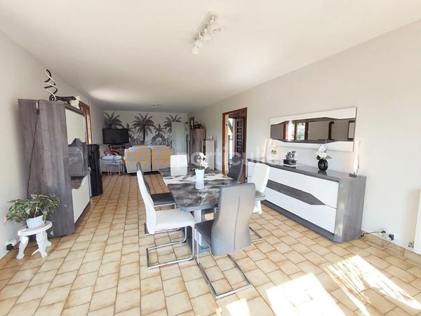 Vente Maison121 m² - 5 Pièces - MEZIDON VALLEE D AUGE (14140)