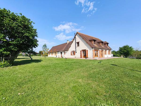 Vente Maison121 m² - 5 Pièces - MEZIDON VALLEE D AUGE (14140)