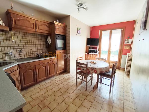Vente Maison121 m² - 5 Pièces - MEZIDON VALLEE D AUGE (14140)