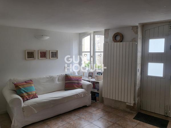 Appartement T1 à vendre au centre de La Flotte - Réf. 2846