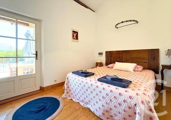 Maison à vendre  8 pièces - 210 m 2   THOARD  - 04