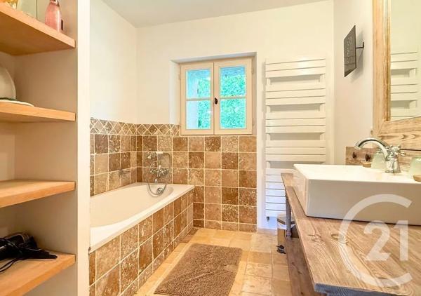 Maison à vendre  8 pièces - 210 m 2   THOARD  - 04