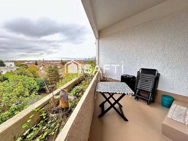 CHATOU - Hauts de Chatou : Beau 2P de 61m2 avec vaste TERRASSE dans une résidence sécurisée