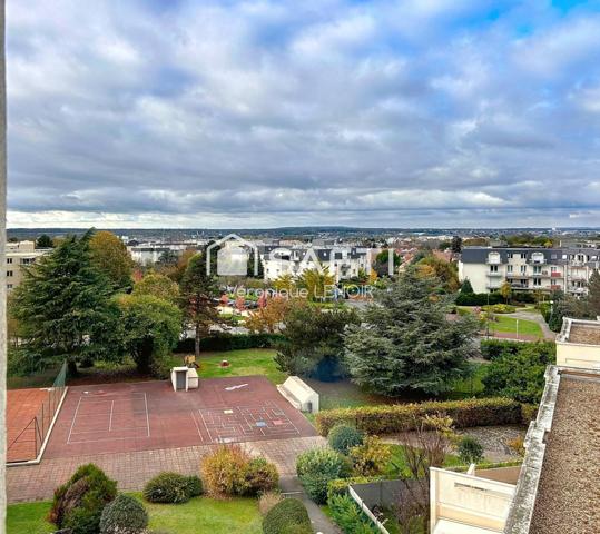 CHATOU - Hauts de Chatou : Beau 2P de 61m2 avec vaste TERRASSE dans une résidence sécurisée