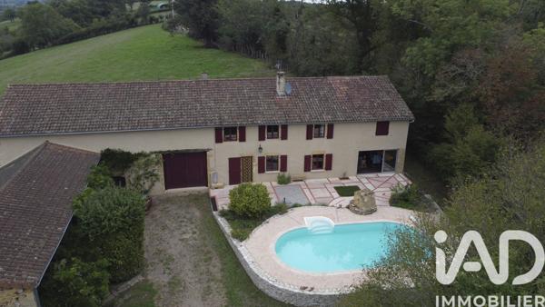 Maison à vendre 9 pièces 241 m² Saint-Bonnet-de-Cray