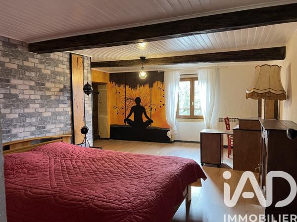 Maison à vendre 9 pièces 241 m² Saint-Bonnet-de-Cray