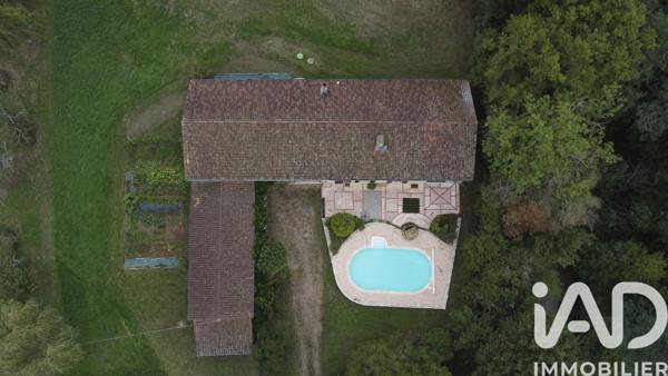 Maison à vendre 9 pièces 241 m² Saint-Bonnet-de-Cray