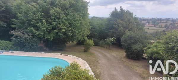 Maison à vendre 9 pièces 241 m² Saint-Bonnet-de-Cray