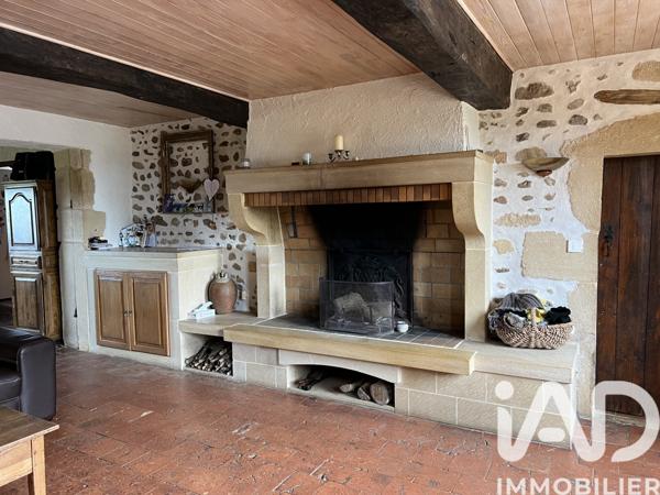 Maison à vendre 9 pièces 241 m² Saint-Bonnet-de-Cray