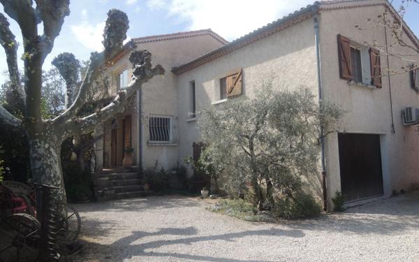 Maison à vendre    3 pièces • 146 m2 Manosque