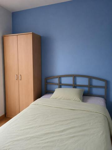 Opportunité exceptionnelle ! Découvrez cette propriété composée de 3 appartements sur un terrain de 5 371 m². Un bien polyvalent offrant un excellent rendement locatif, un fort potentiel de développement et un environnement parfaitement adapté à une activité agricole, équestre ou touristique. Une occasion pour investisseurs et porteurs de projets !