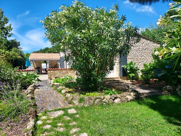 Dolus-d'Oléron - Maison de 140 m² sur 1 393 m² de terrain, au calme entre commerces et plage