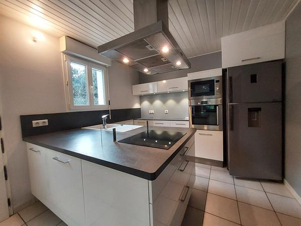 Dolus-d'Oléron - Maison de 140 m² sur 1 393 m² de terrain, au calme entre commerces et plage