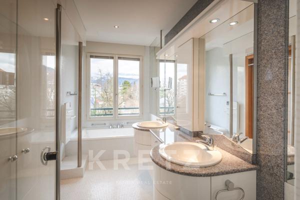 Annecy- Appartement d'exception face au lac