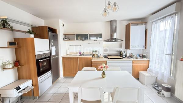 Pépite au cœur de Mornant : T3 avec Terrasse et Vue Dégagée