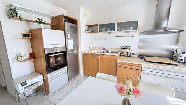 Pépite au cœur de Mornant : T3 avec Terrasse et Vue Dégagée