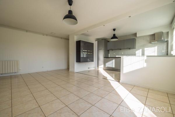 Beau 2 pièces avec extérieur et stationnement à Hettange-Grande!