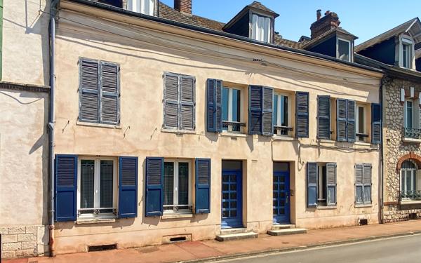 Immeuble à vendre    2 pièces •  Montargis
