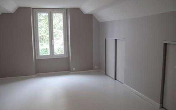 Immeuble à vendre    2 pièces •  Montargis