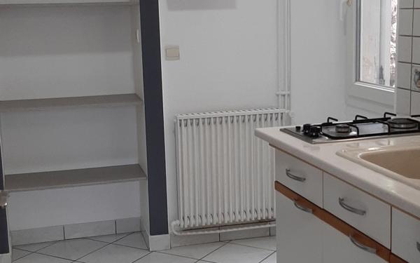 Immeuble à vendre    2 pièces •  Montargis